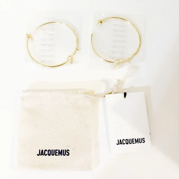 NEW Jacquemus Gold Cursive Script Logo Open Large Hoop Earrings $350 MSRP - Picture 11 of 12